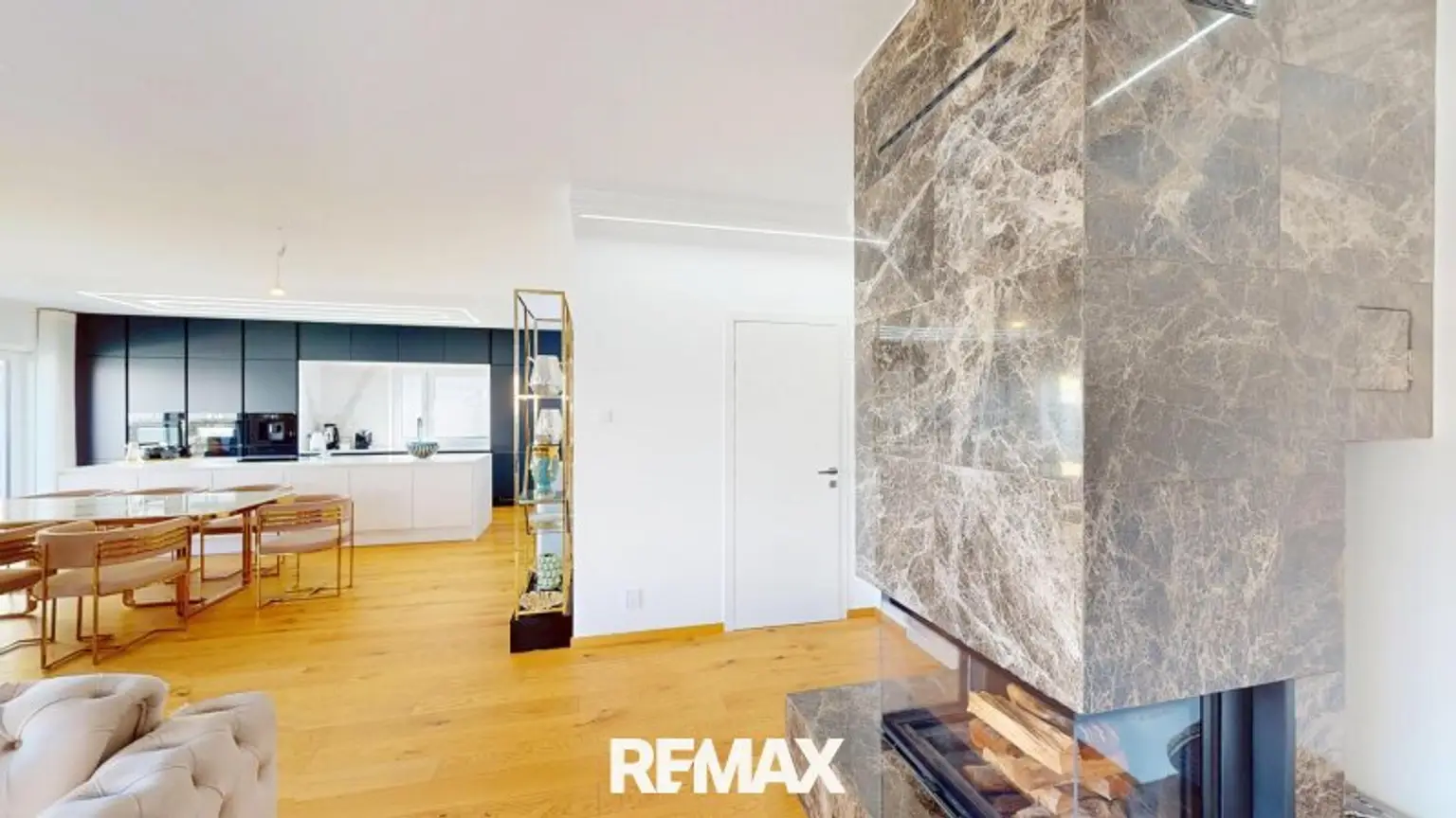 Marmorkamin Wohnzimmer