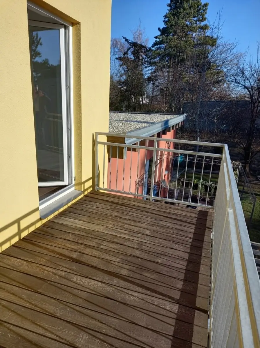 3 Zimmer Wohnung in Stockerau Balkon mit Grünblick