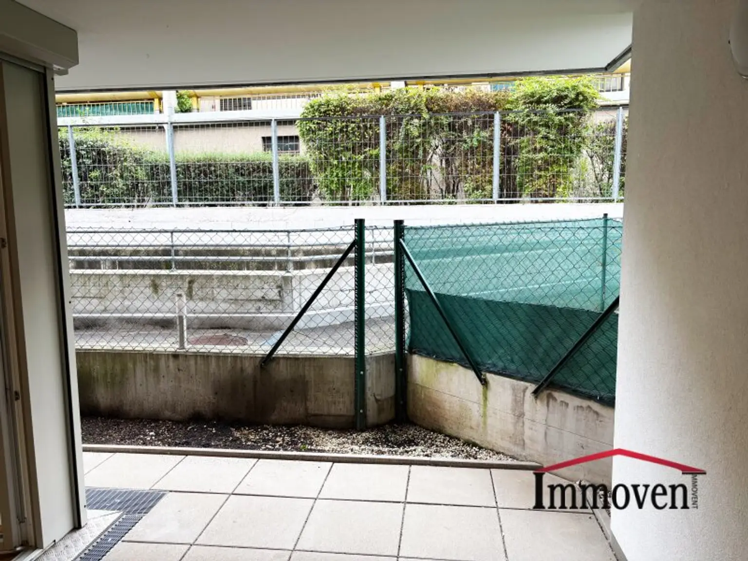 Traumhafte helle 2-Zimmerwohnung mit Loggia und kleinem Garten!