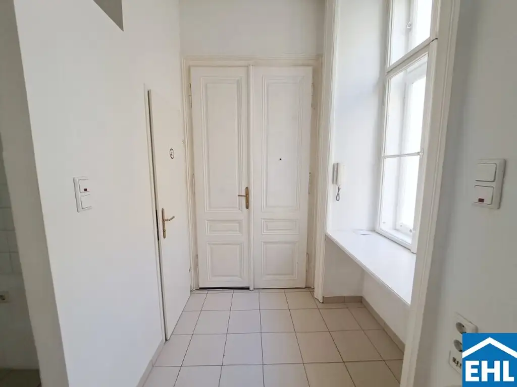 Stuwerviertel: 2 Zimmer-Altbauwohnung mit Parkblick