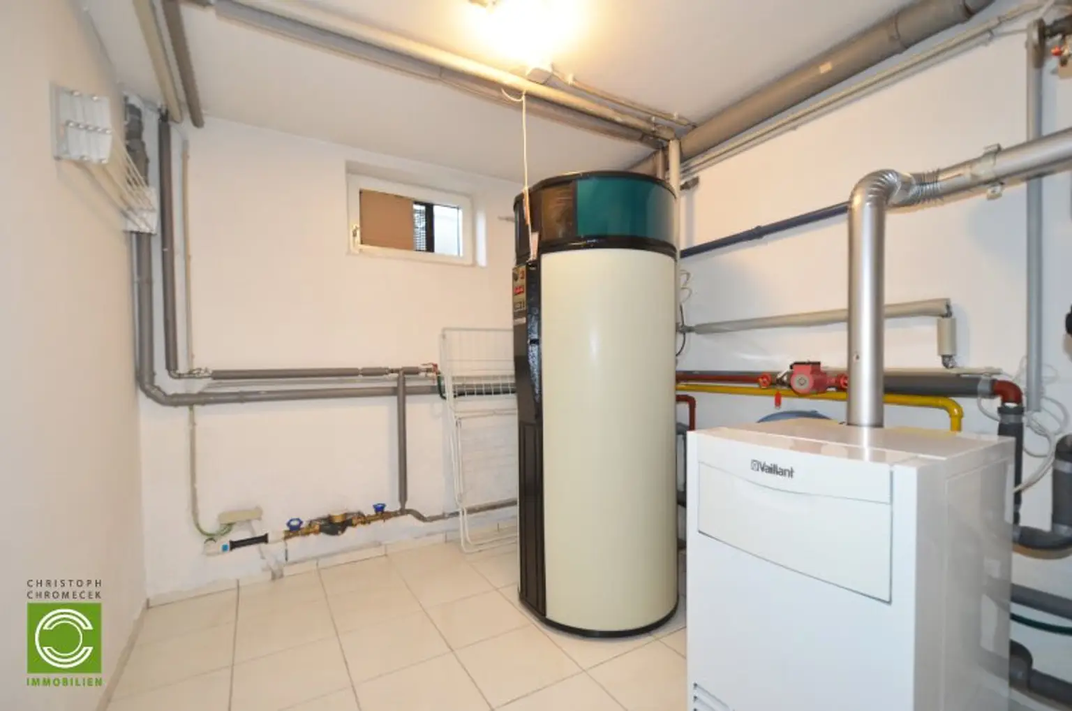 CHRISTOPH CHROMECEK IMMOBILIEN - PERCHTOLDSDORF - Erstklassiger Bungalow auf ruhigem Eckgrundstück!