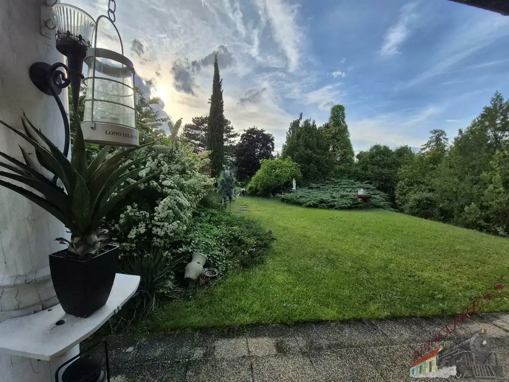 1341m2 Bauland mit Altbestand