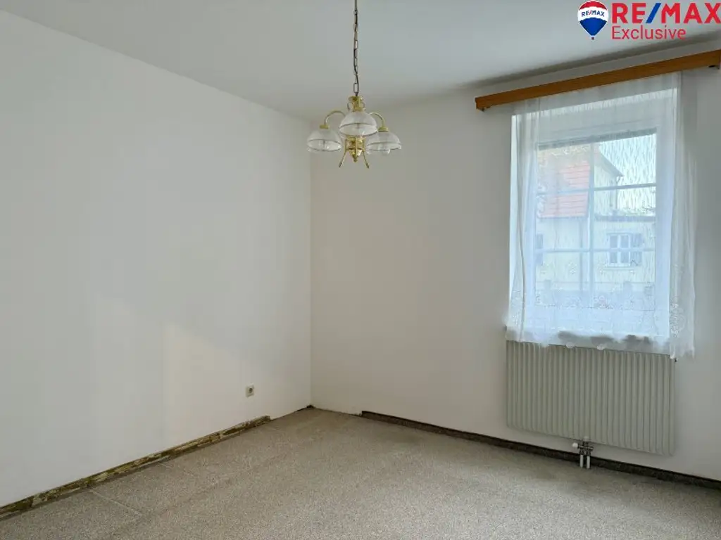 Nähe Akademierpark - 2-Zimmer-Wohnung mit Loggia in Wiener Neustadt – Ihr neues Zuhause!