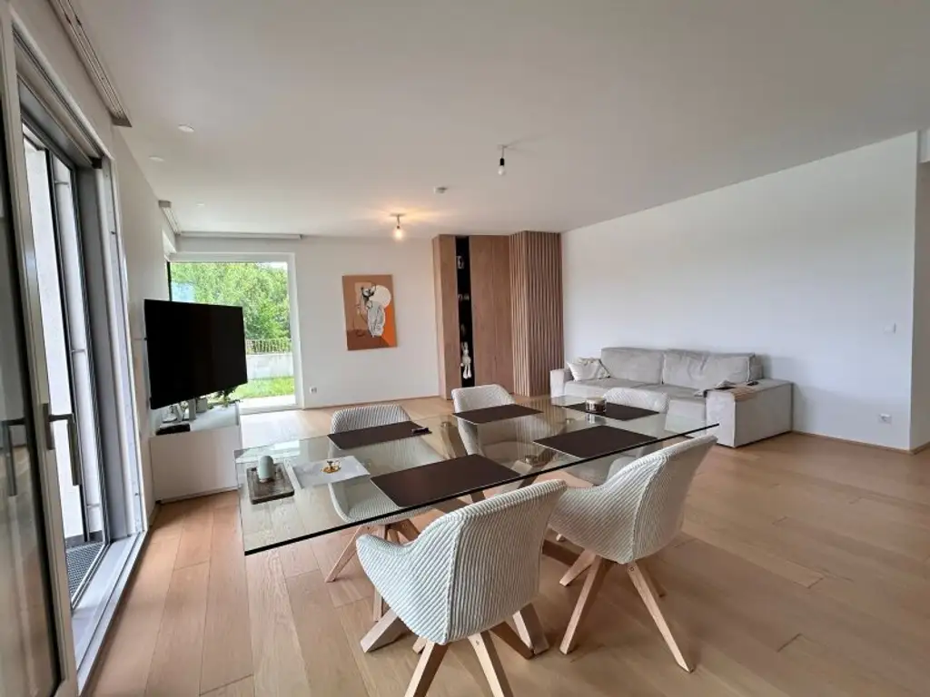 EXKLUSIVES WOHNEN IN „THE SHORE“ – MIT PRIVATEM GARTEN, TERRASSE & DONAUBLICK UND GARAGE