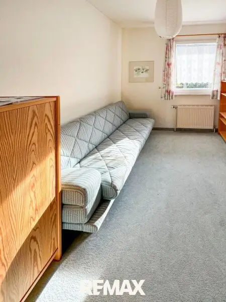 Büro/Kinderzimmer EG