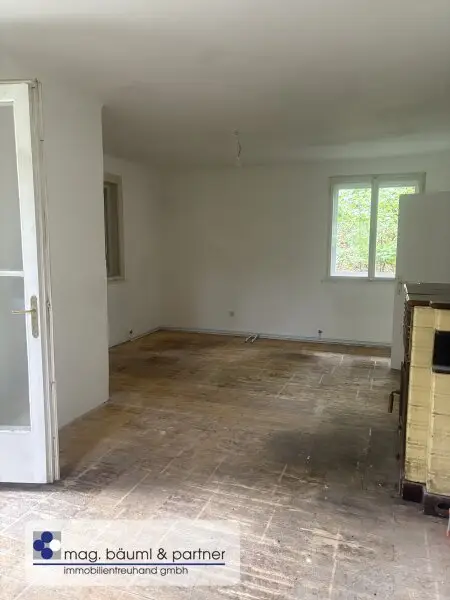 Alleinstehendes  Haus  in einer absolut ruhigen Sackgasse mit Blick auf die  THAYA