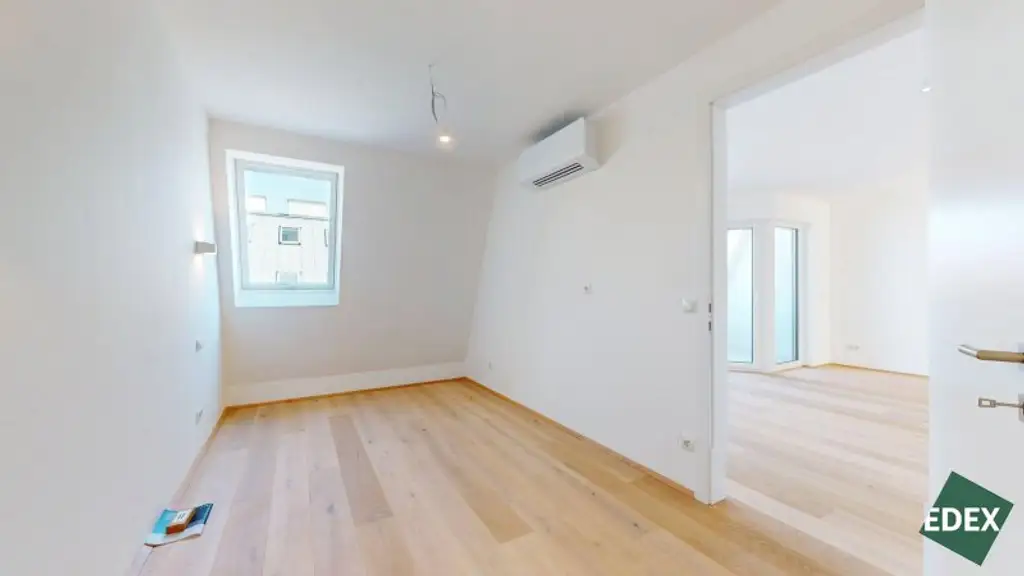 ERSTBEZUG | Traumhafte 2-Zimmer DG-Wohnung mit Loggia & Terrasse in den ruhigen Innenhof