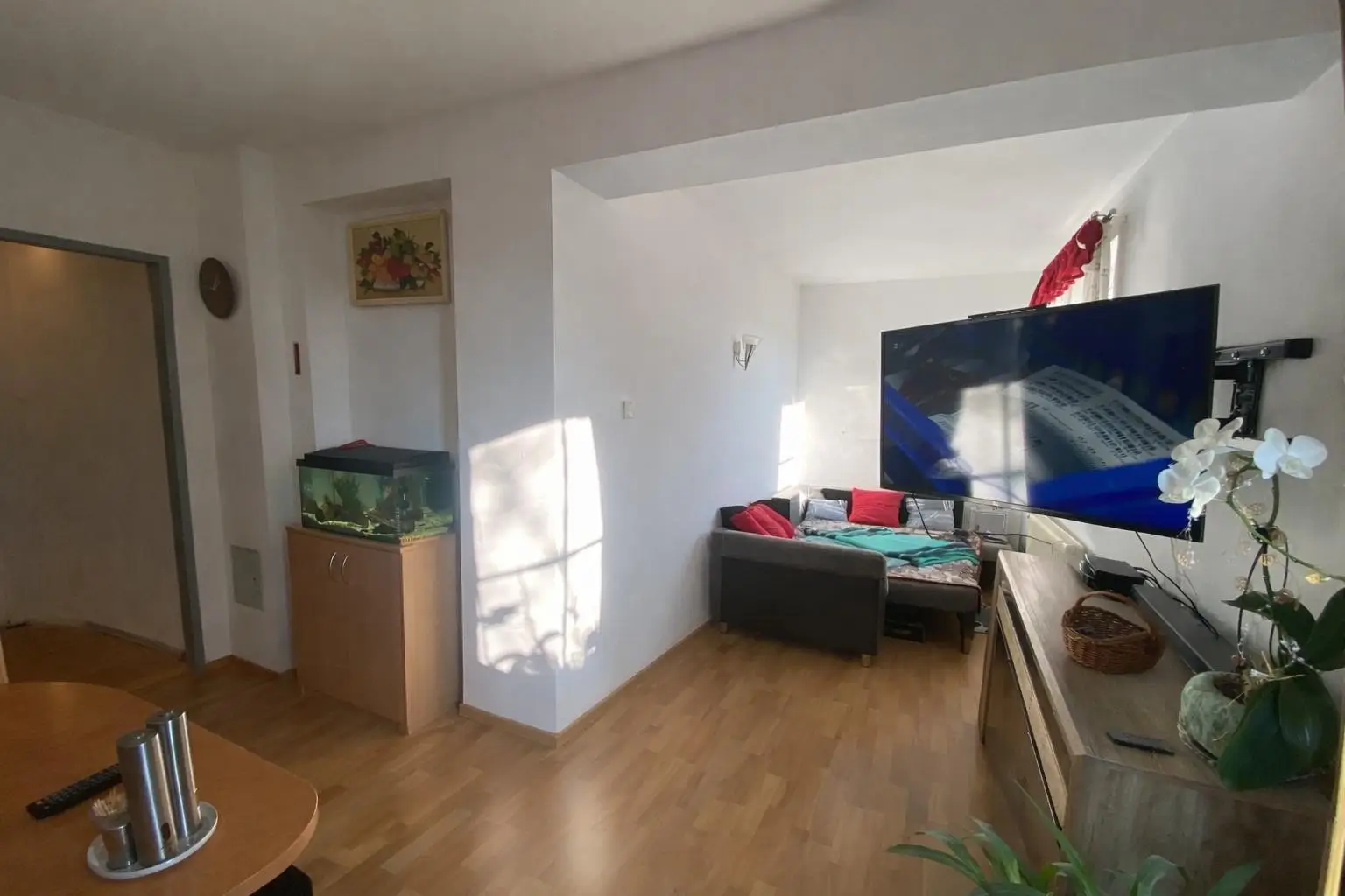 3 Wohnzimmer b