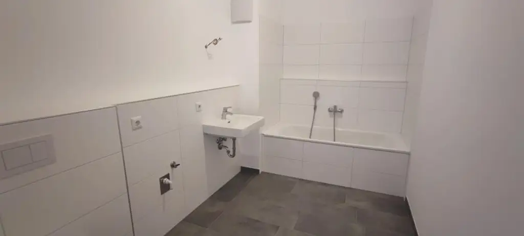 "Alles was ich brauche" - moderne 2-Zimmer-DG-Wohnung am Stadtrand von Salzburg