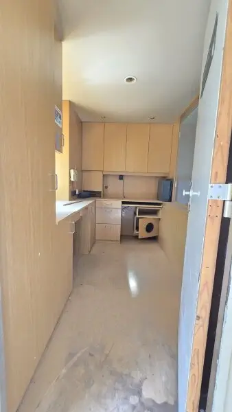 Schöne Geschäftslokal, Gewerbeimmobilien, Souterrain