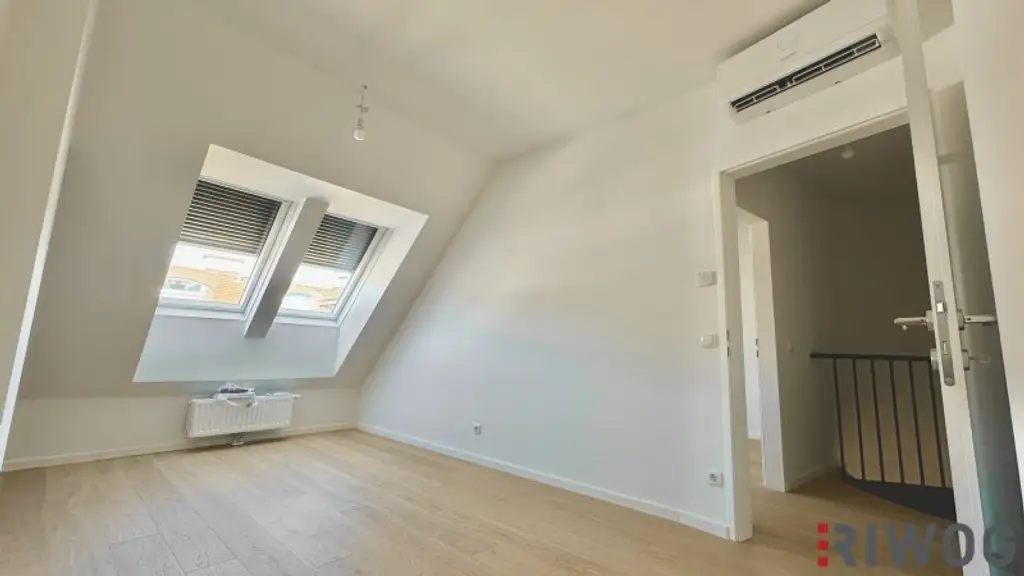 Neubau DG-Terrassenwohnung in Ruhelage | PKW-Stellplatz | 3 Min. zum Kutschkermarkt und zur U6 | 2 Min. zum Aumannplatz