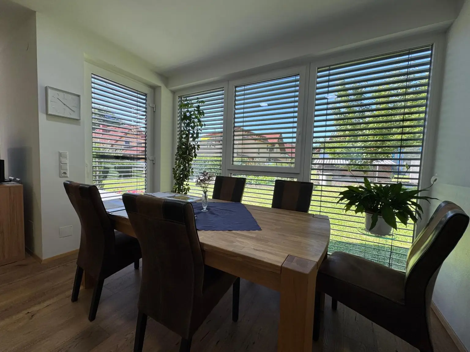 Einfamilienhaus für anspruchsvolle Käufer - im Grünen und doch in Stadtnähe