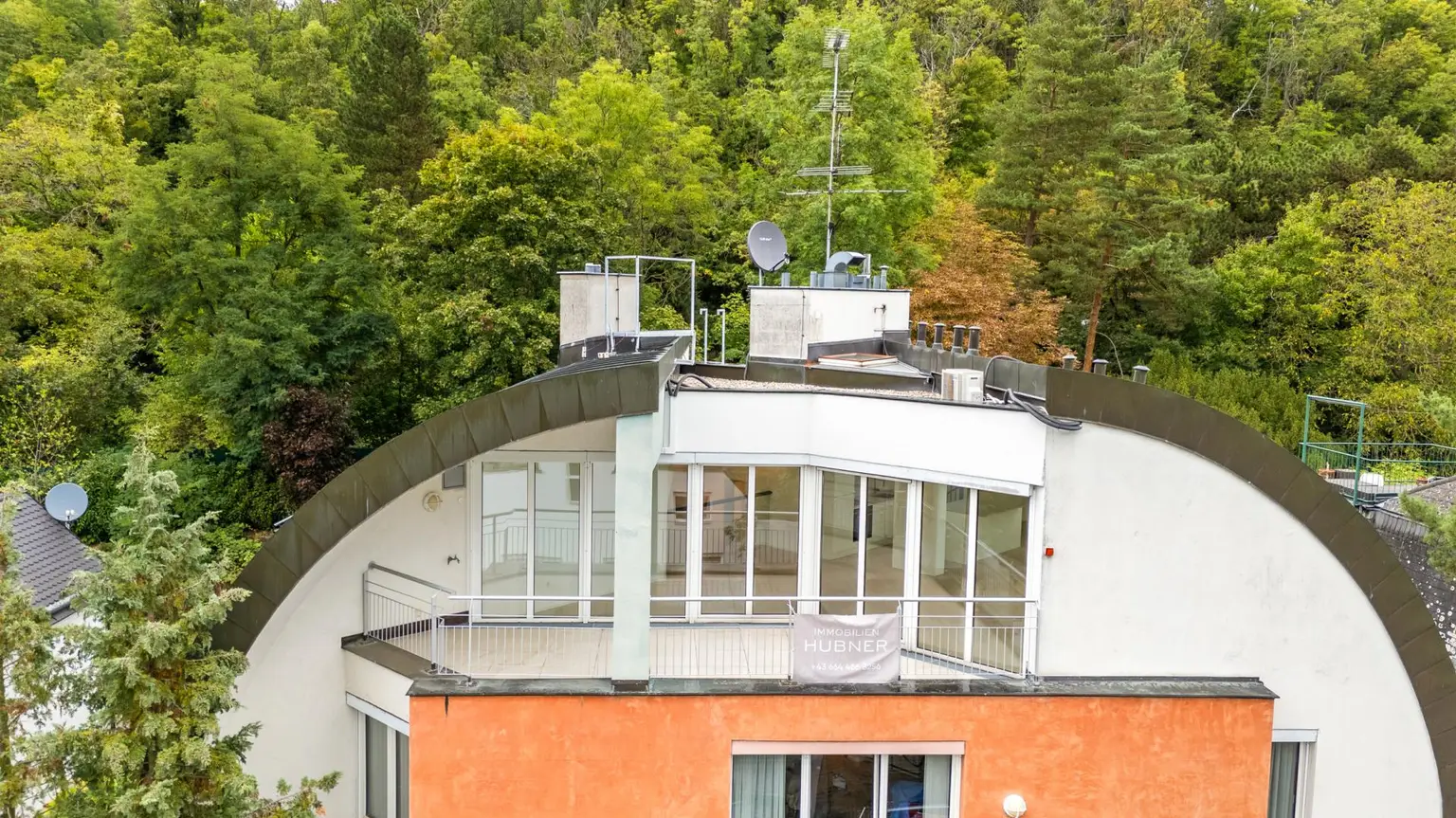 Lebensgefühl Sievering! Dachgeschoss Terrassen Wohnung mit Stil, Charme und Charakter - Bestlage 19. Bezirk
