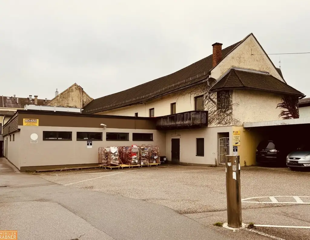 Attraktives Baugrundstück mit Bestand im Herzen von Schwanenstadt
