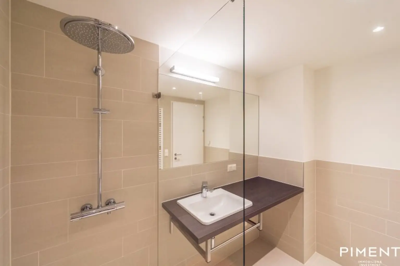 2 ZIMMER WOHNUNG MIT INNENHOFBALKON!