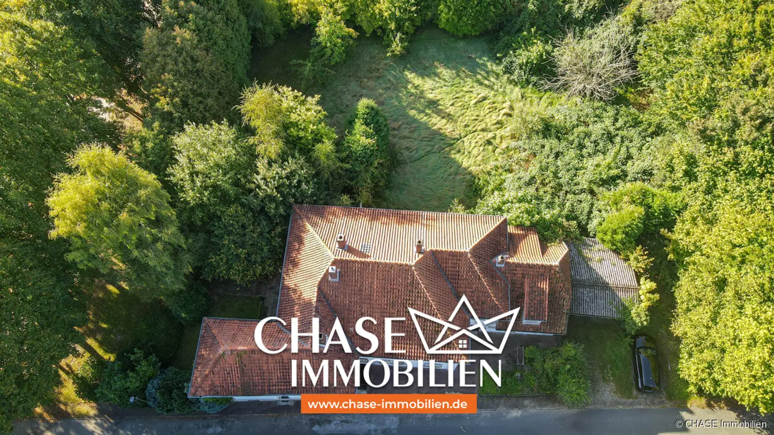 Luftansicht - schräg Wohnstraßenseitig