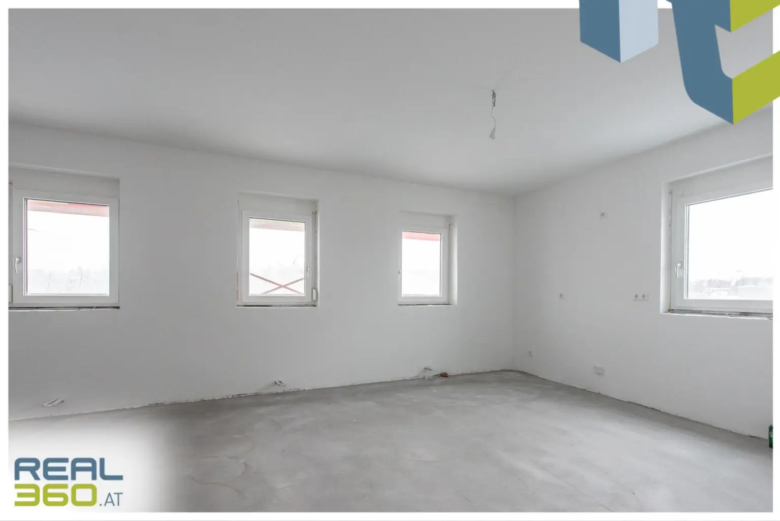 Heller Wohn- | Koch- | Essbereich