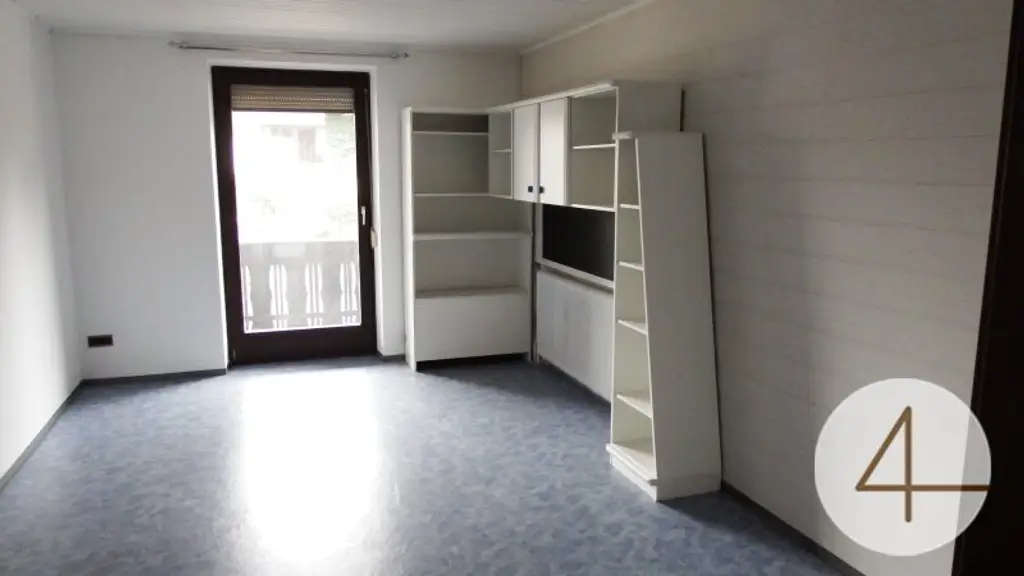 Selbstständig und doch im eigenen sicheren Hafen, WOHNEN-BÜRO Wohnen 170 m2 + Lager + Mieteinnahmen