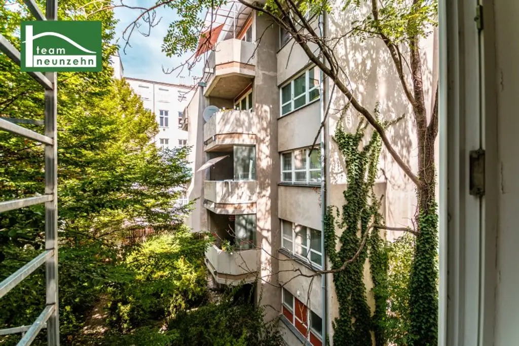 Ideal WG geeignet! Innenhof gerichtete Altbau-Wohnung nahe U4 und U6 in Sechshaus!