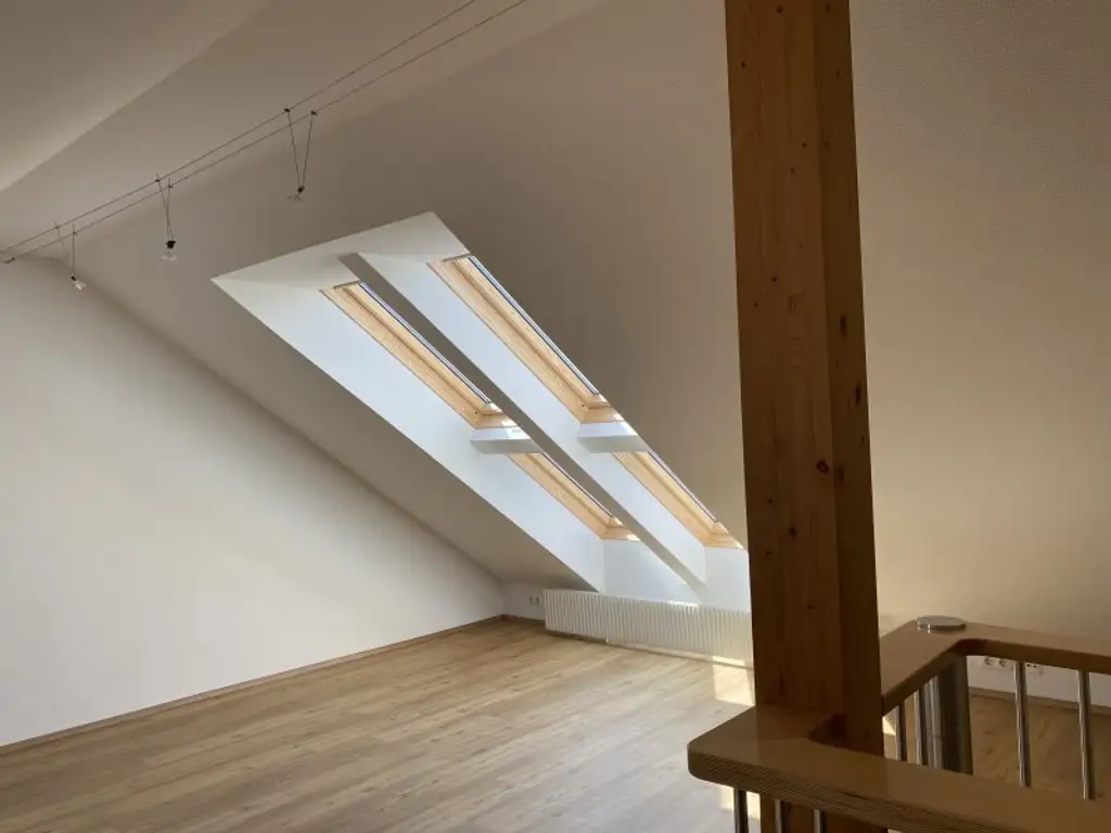 Schöne, große Wohnung in super Aussichtslage