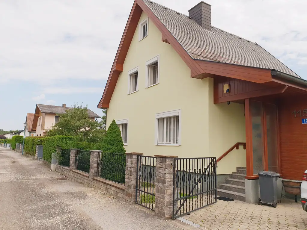 Gepflegtes Einfamilienhaus in ruhiger Lage!