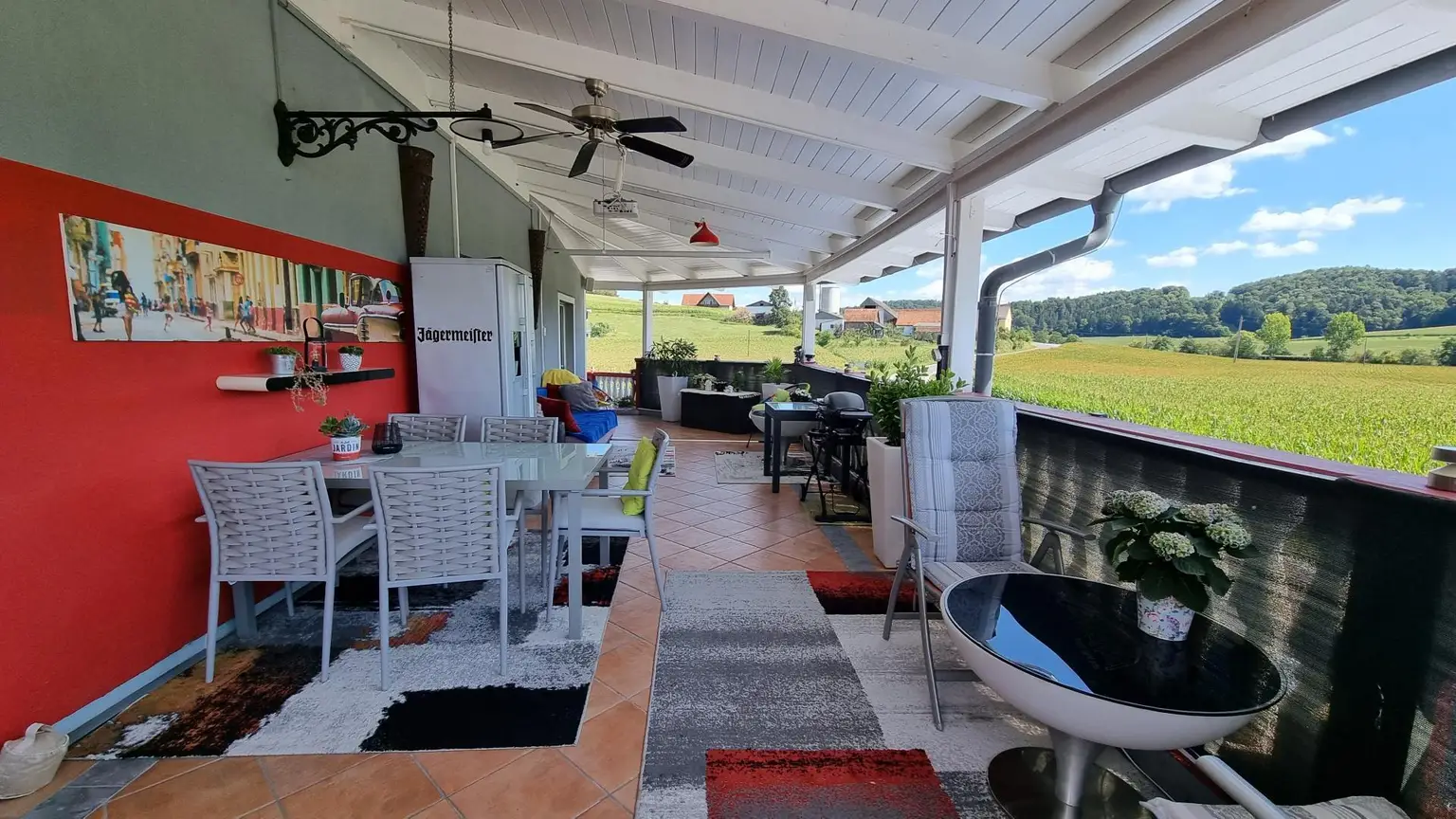Terrasse bestens ausgestattet