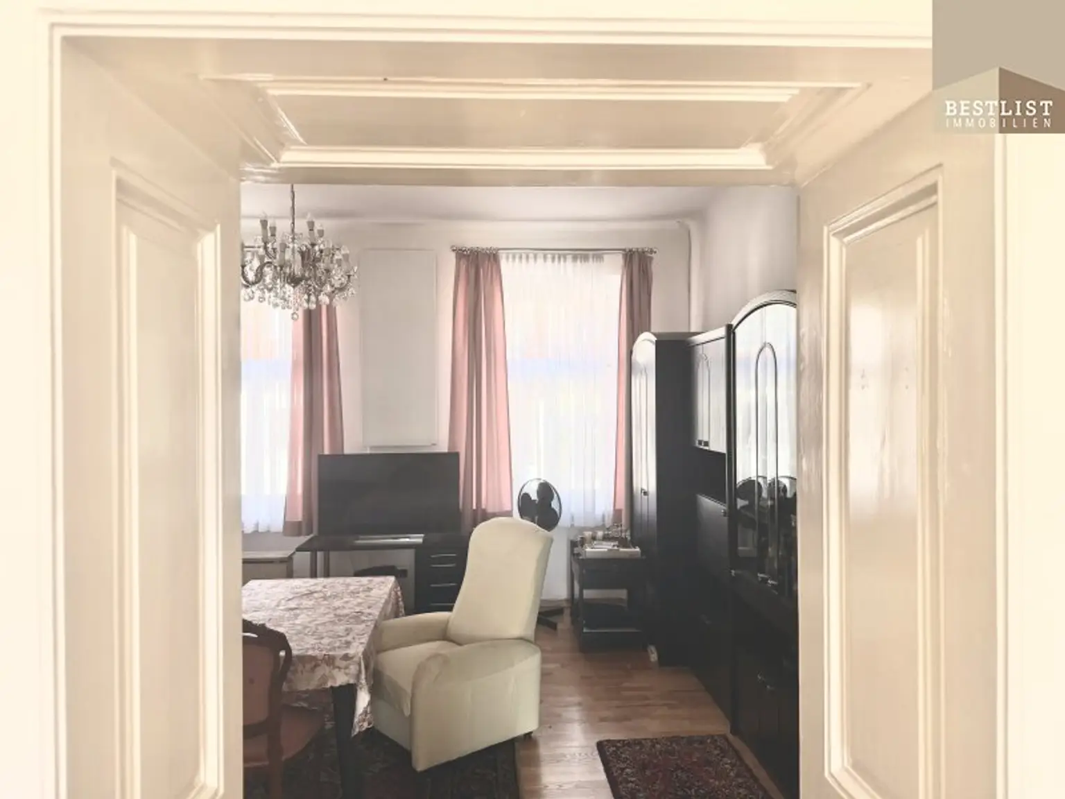 Charmantes Stadthaus in Baden – ruhige Lage mit großem Garten & Entwicklungspotenzial