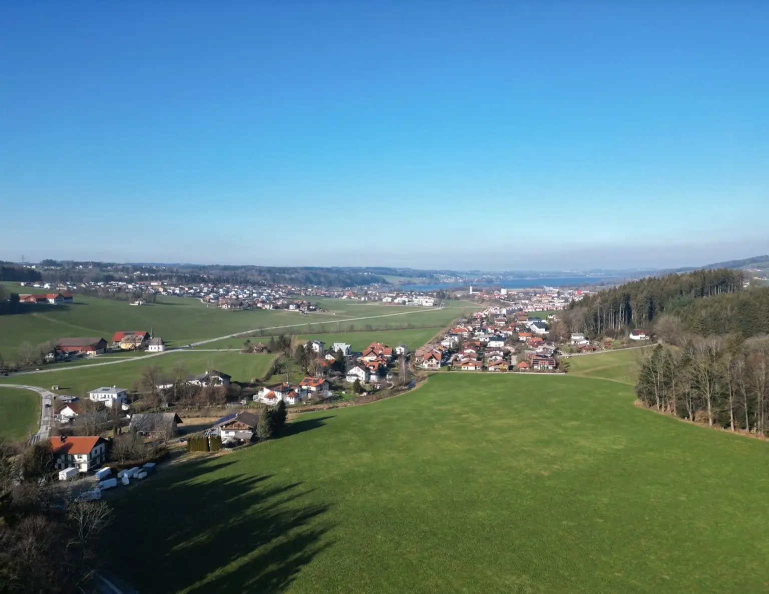 382 m² BAUPARZELLE NÄHE OBERTRUM - Baubewilligung für eine Doppelhaushälfte!