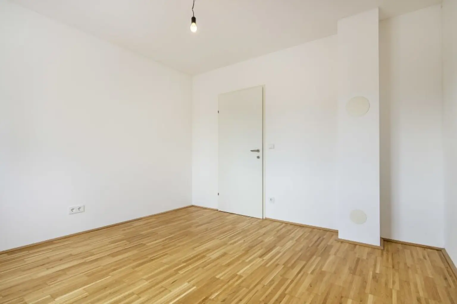 **Hofseitiger Balkon** Modernes Wohnen in ruhiger Lage