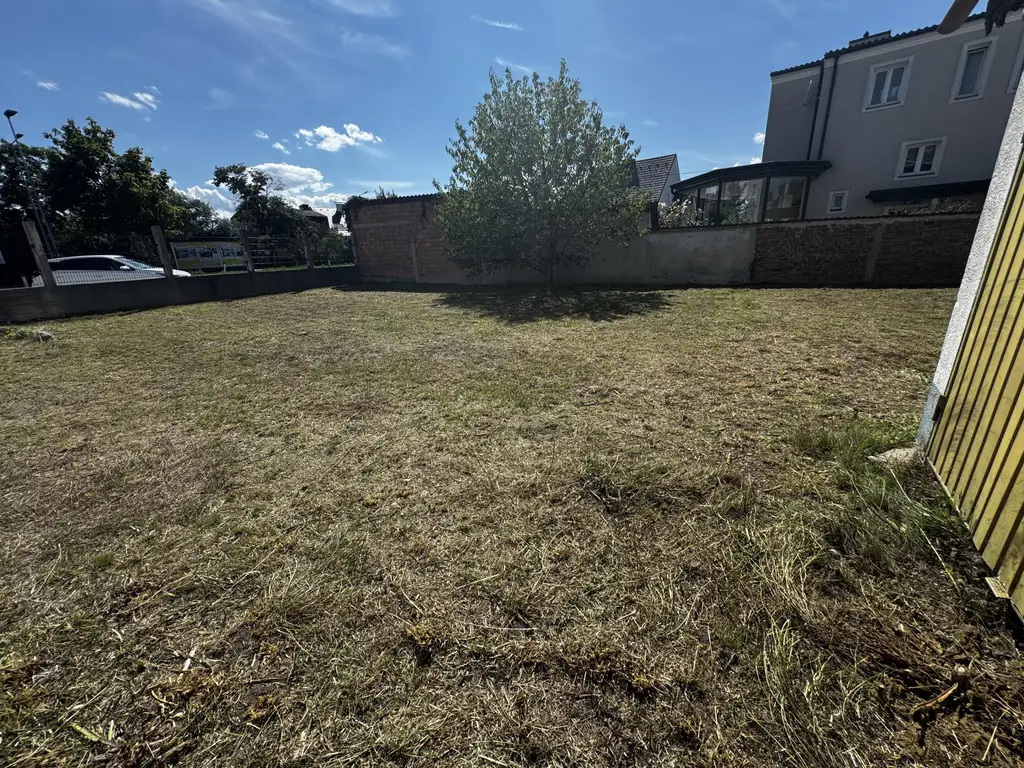 Perfektes Anlageobjekt mit 4 Wohneinheiten + 370 m² Garten in Wr. Neustadt! ausgezeichnete Vermietbarkeit!
