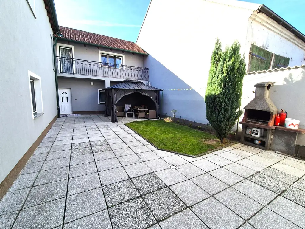 IHR NEUES WOHNPARADIES - EXKLUSIVES MEHRFAMILIENHAUS