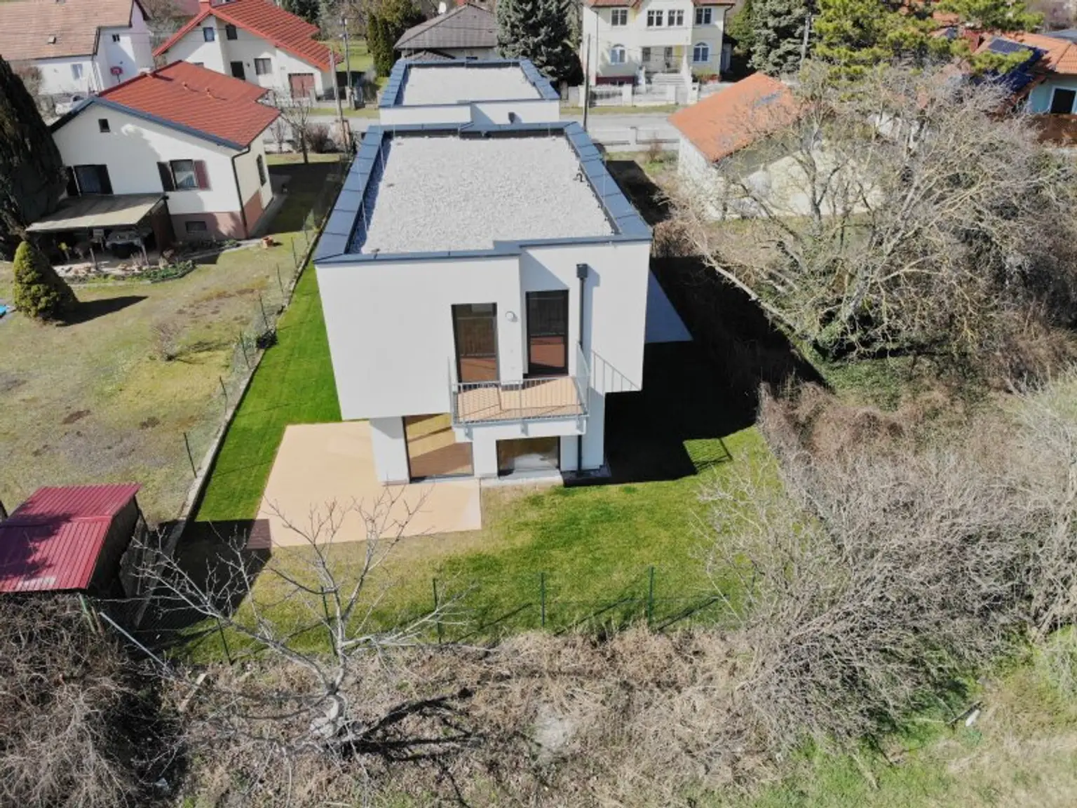 EINFAMILIENHAUS IN RUHELAGE | Ziegelhaus | großzügig, hell & hochwertig ausgestattet | mit Garten & Stellplatz