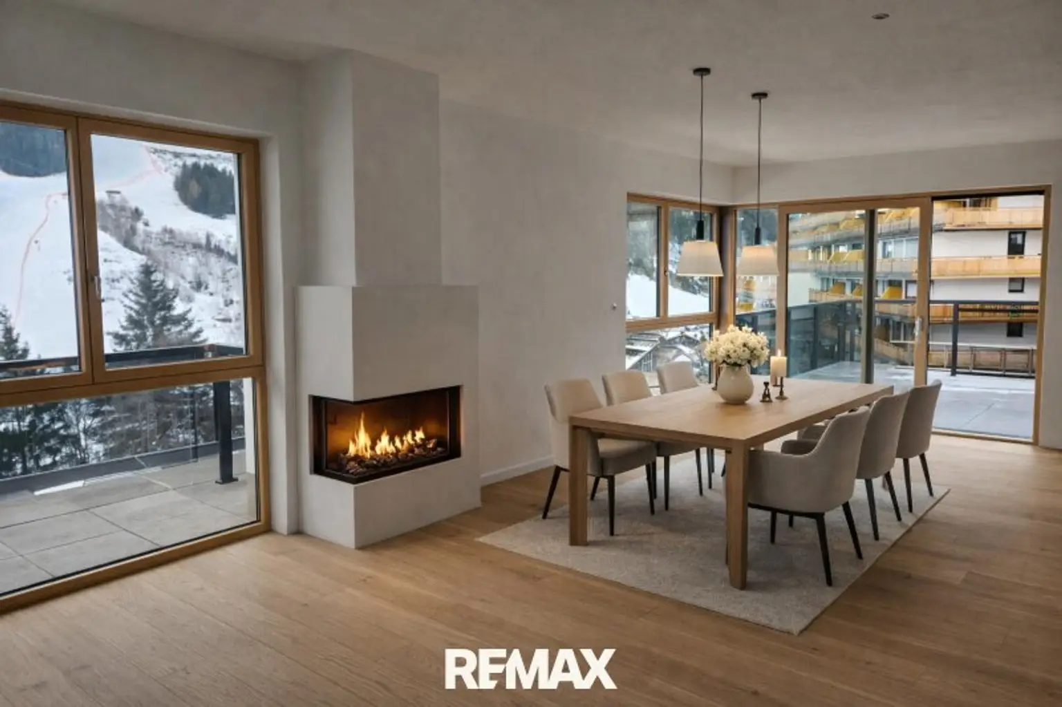 Virtual Staging Essbereich mit Kamin