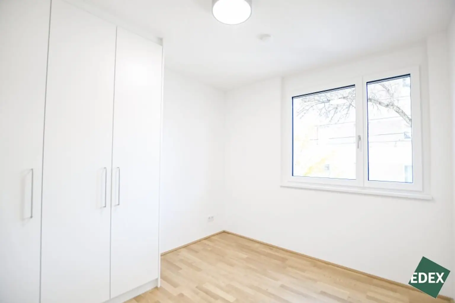 Erstbezug mit Blick über Wien: Traumhafte 3-Zimmer-Wohnung mit Terrasse und Garten