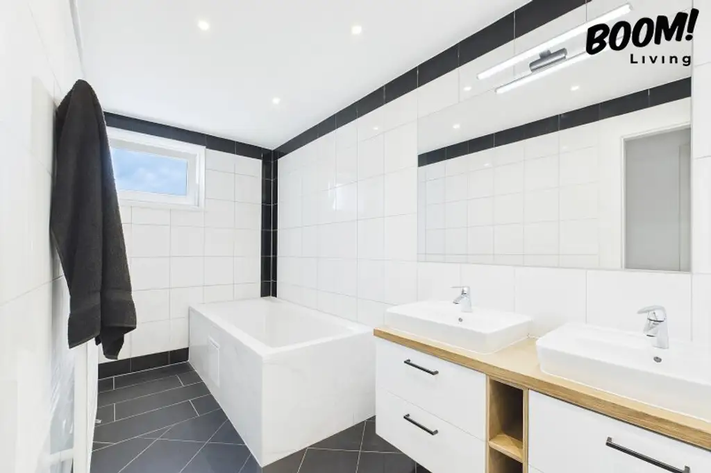 Familienfreundliche Dachgeschoss Wohnung mit 3-Zimmer und Terrasse mit perfekter Verkehrsanbindung – Wunderschöner Ausblick