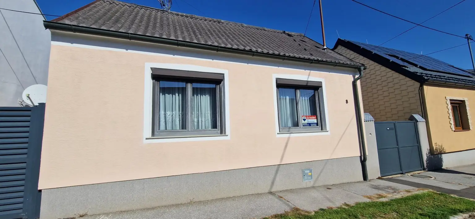 Charmantes, bezugsfertiges Haus mit Garten, Sommerküche und Gästezimmer