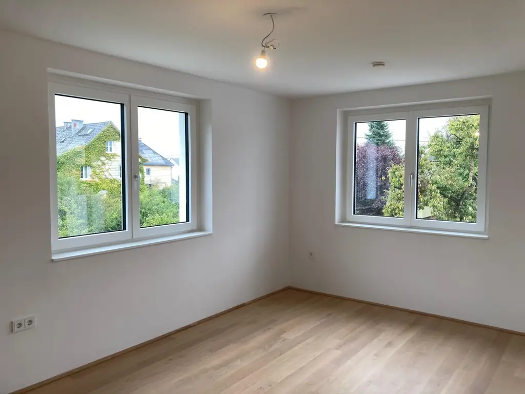 bezugsfertige Wohnung - Blick ins Grün