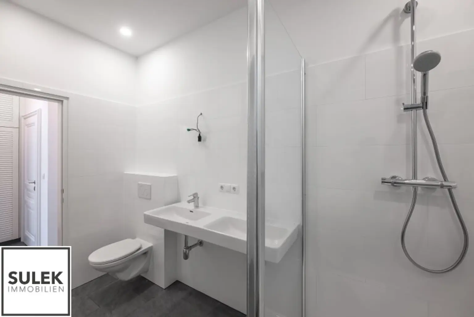 traumhafte 5-Zimmer-Altbauwohnung nahe Albertina