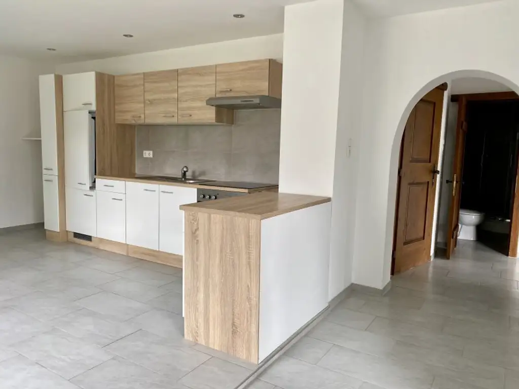 Dein Daheim - 2 Zimmer +extra geräumige KomplettKüche +AAP