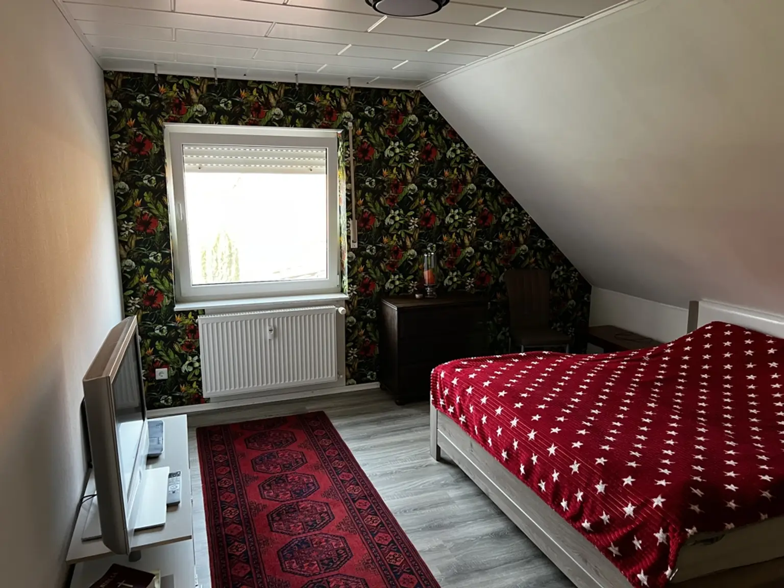 Viel Platz für Ihre Zukunft! Einfamilienhaus mit Einliegerwohnung!