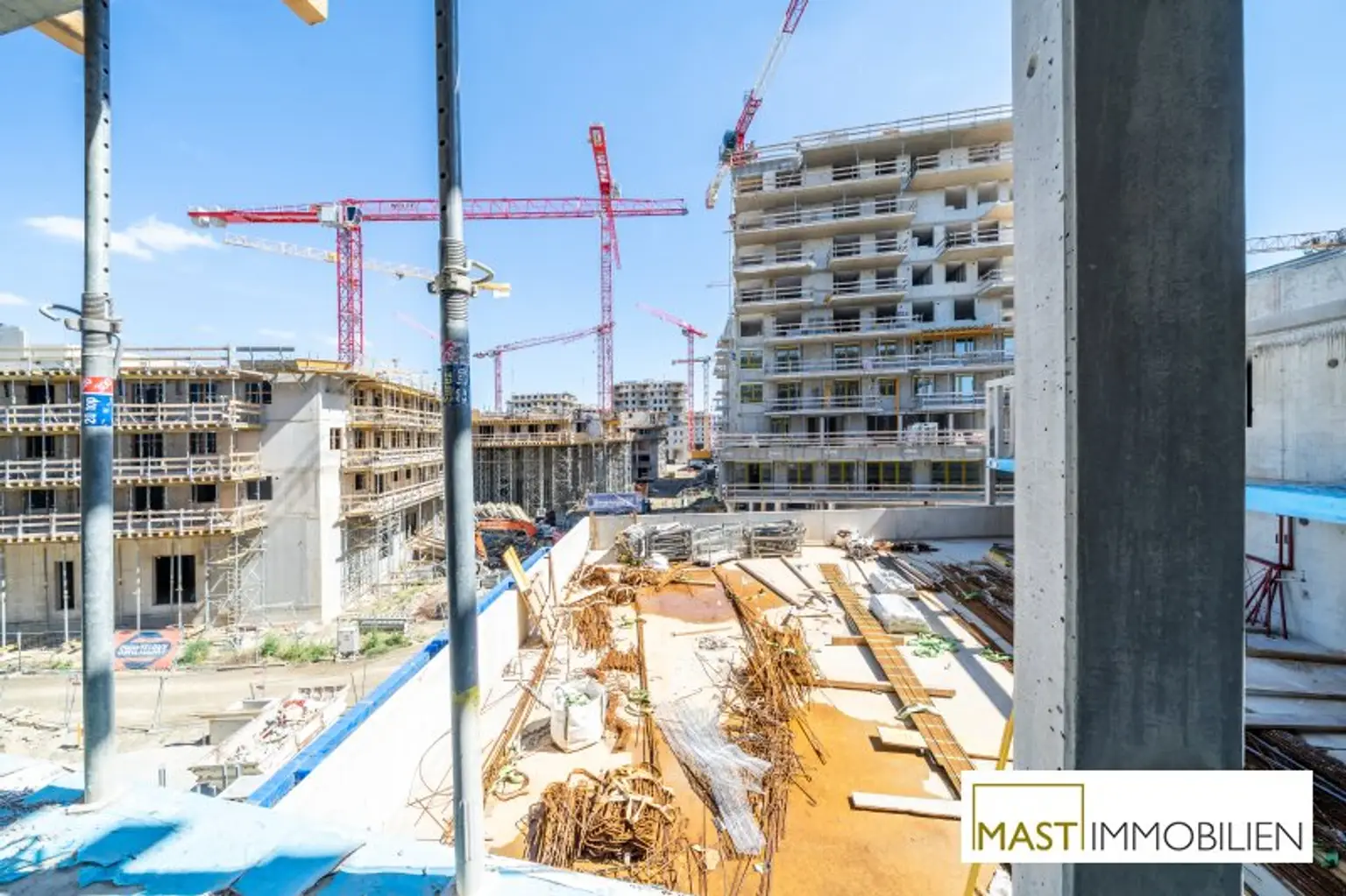2026! - Provisionsfreie 4 Zimmer Wohnung mit zwei Balkonen