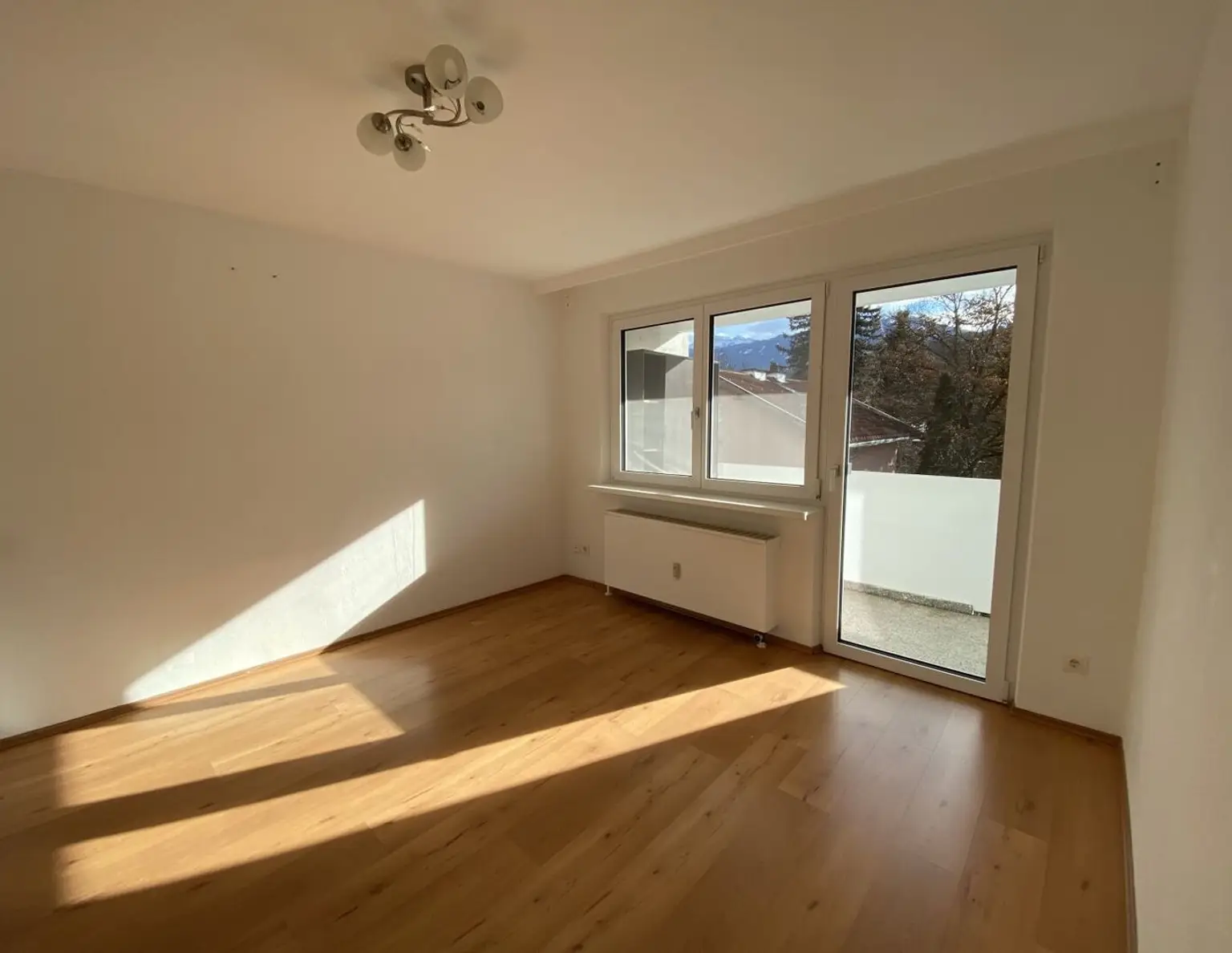 2-Zimmer-Wohnung, beste Aufteilung mit Südbalkon in Innsbruck zum Sanieren