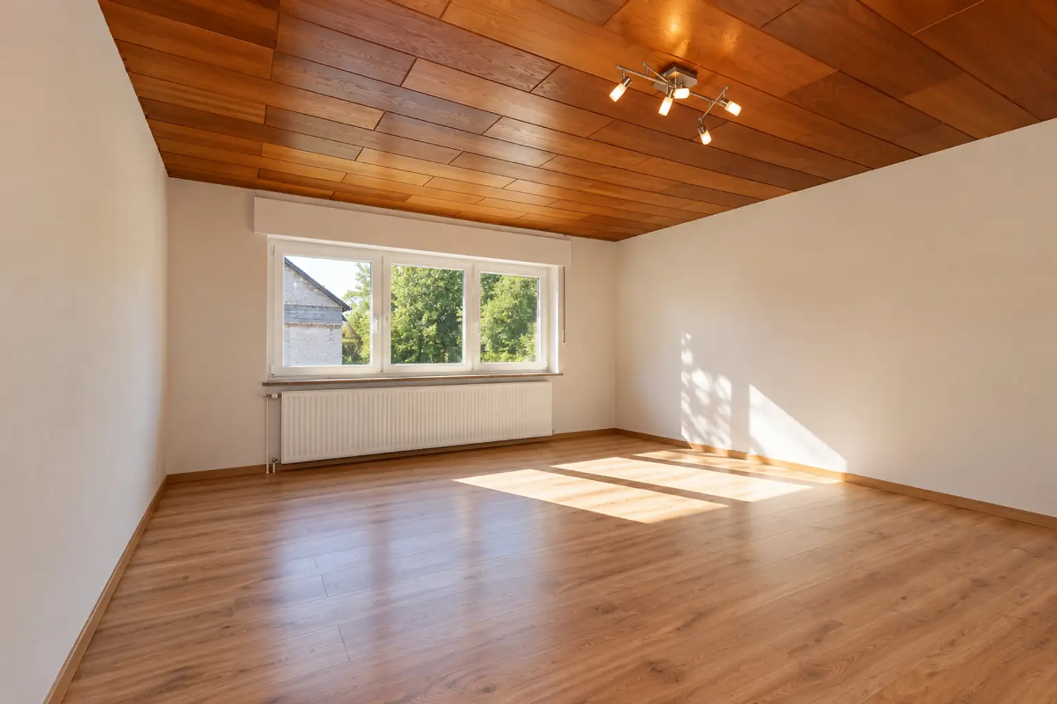 Zimmer 1 KI bearbeitet