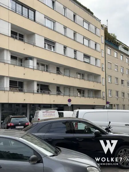 Zu vermieten: 1-Zimmer | großer Balkon | Hoßplatz 25er 26er | Keine Ablöse