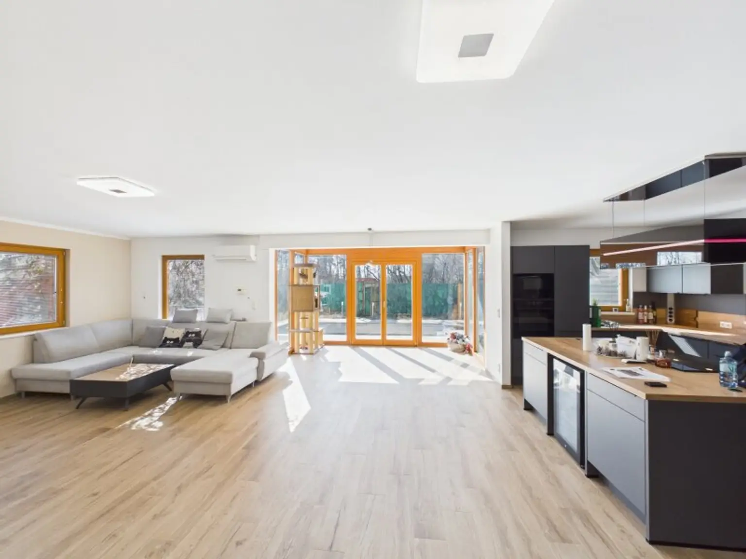 Idyllisches Einfamilienhaus in Gänserndorf: 5 Zimmer, Pool, Balkon & mehr!