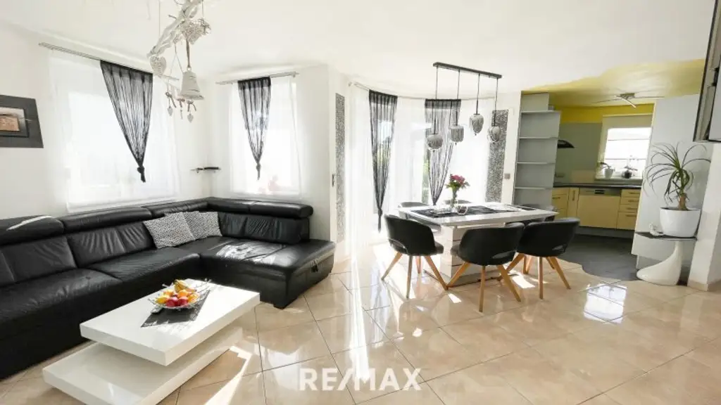 Absolute Ruhelage/Haus mit wunderschönem Garten!