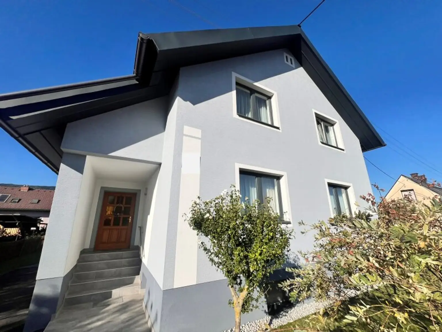 "sonnige Lage - schöner Garten" - Wohnhaus mit Charme in Bestlage