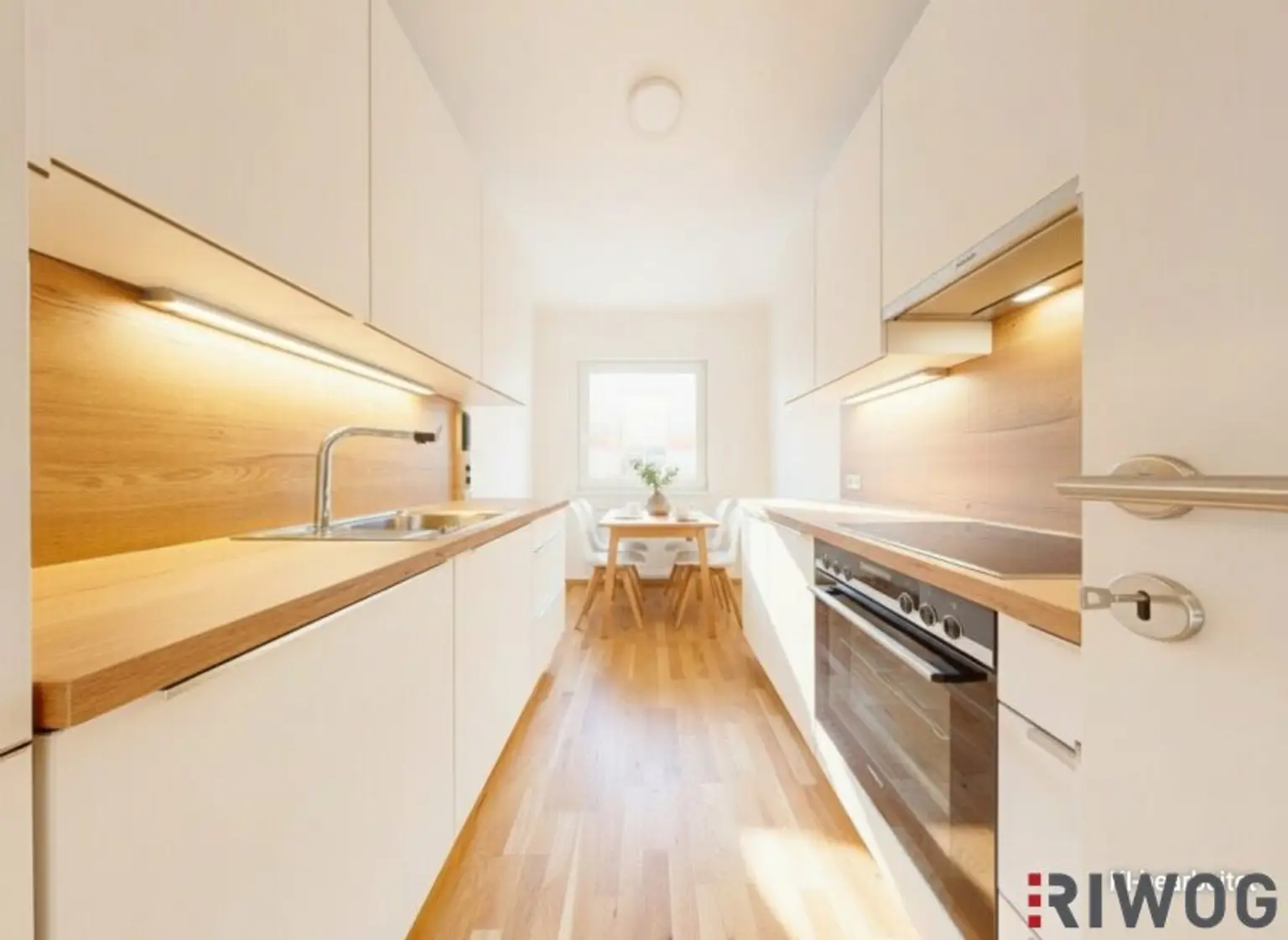 ERSTBEZUG nach Sanierung I 3-Zimmer Wohnung I Schöner Gemeinschaftsgarten I inkl. Tischler Küche mit Siemens Geräten