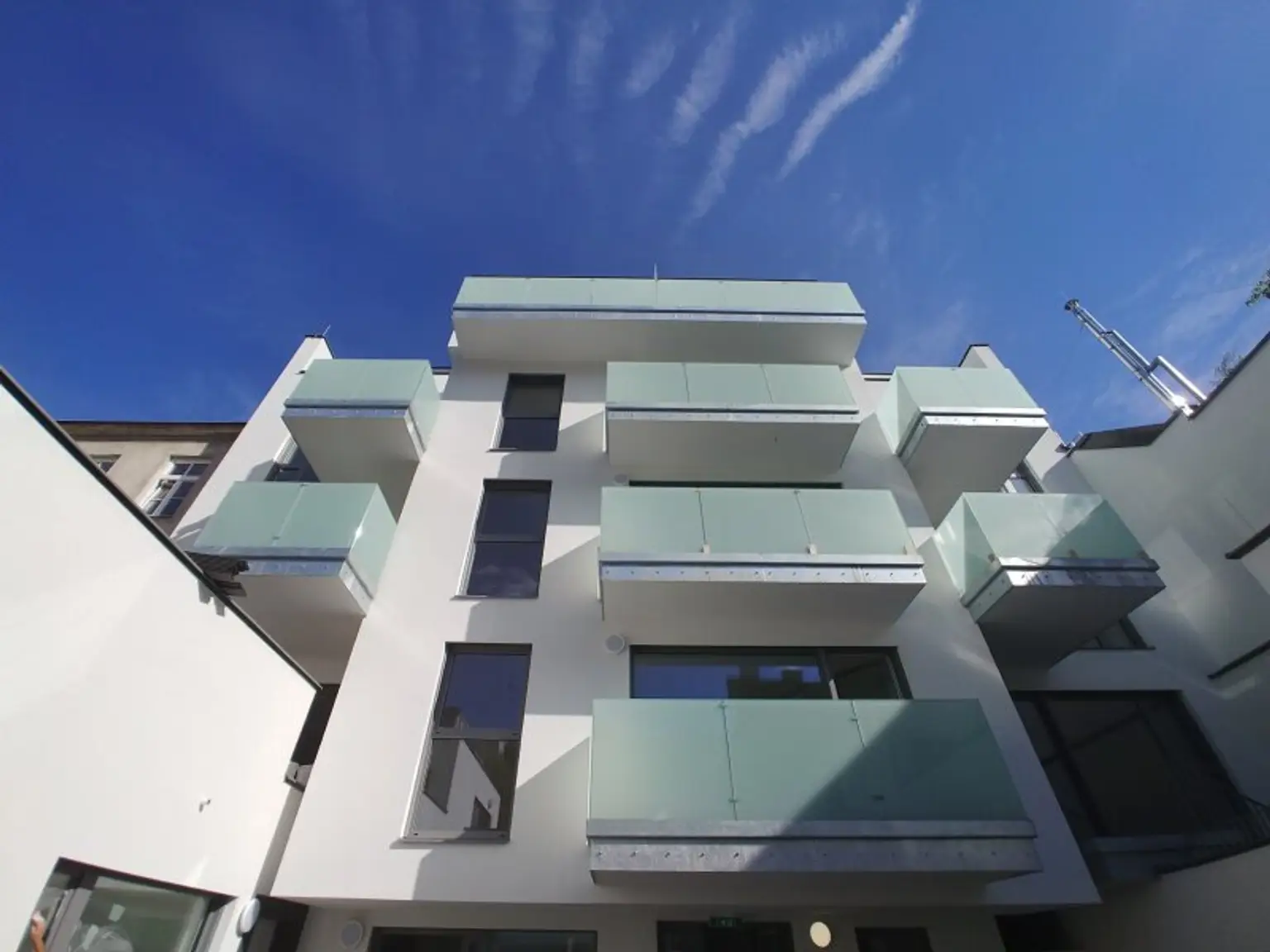Hochwertige DG-Wohnung mit 3 Terrassen in der Staudgasse