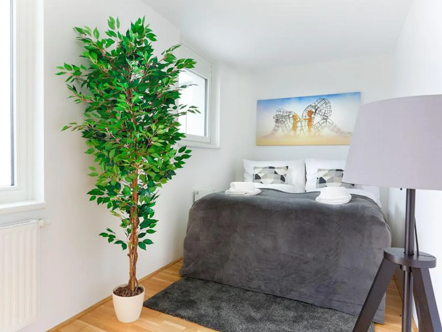 "Vollausgestattete Dachgeschosswohnung mit Terrasse"